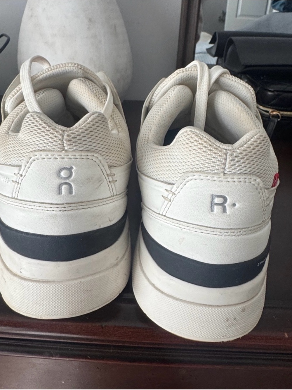 On Running Men’s Cream/Black Low-Top Sneakers